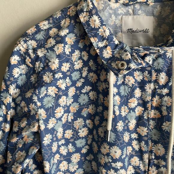 Madewell Ruffle-Neck Anorak Raincoat in French Floral - Picture 8 of 16